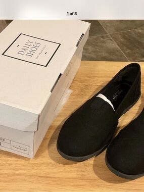 Daily Shoes San Francisco Black Linen Flats Memory Foam Size 6 NIB